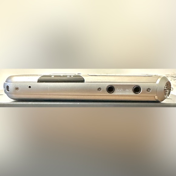 Philips HQ Stereo VoiceTracer DVT-4010 Audio Dictation Digital 2Mic 8GB Recorder - Picture 7 of 11